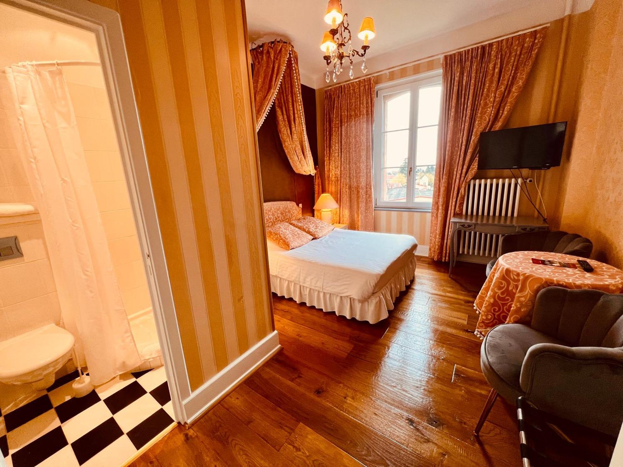 Hotel Le Manoir 2*