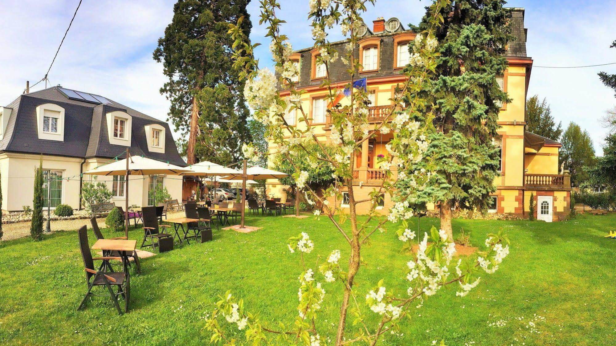 Le Manoir Barr